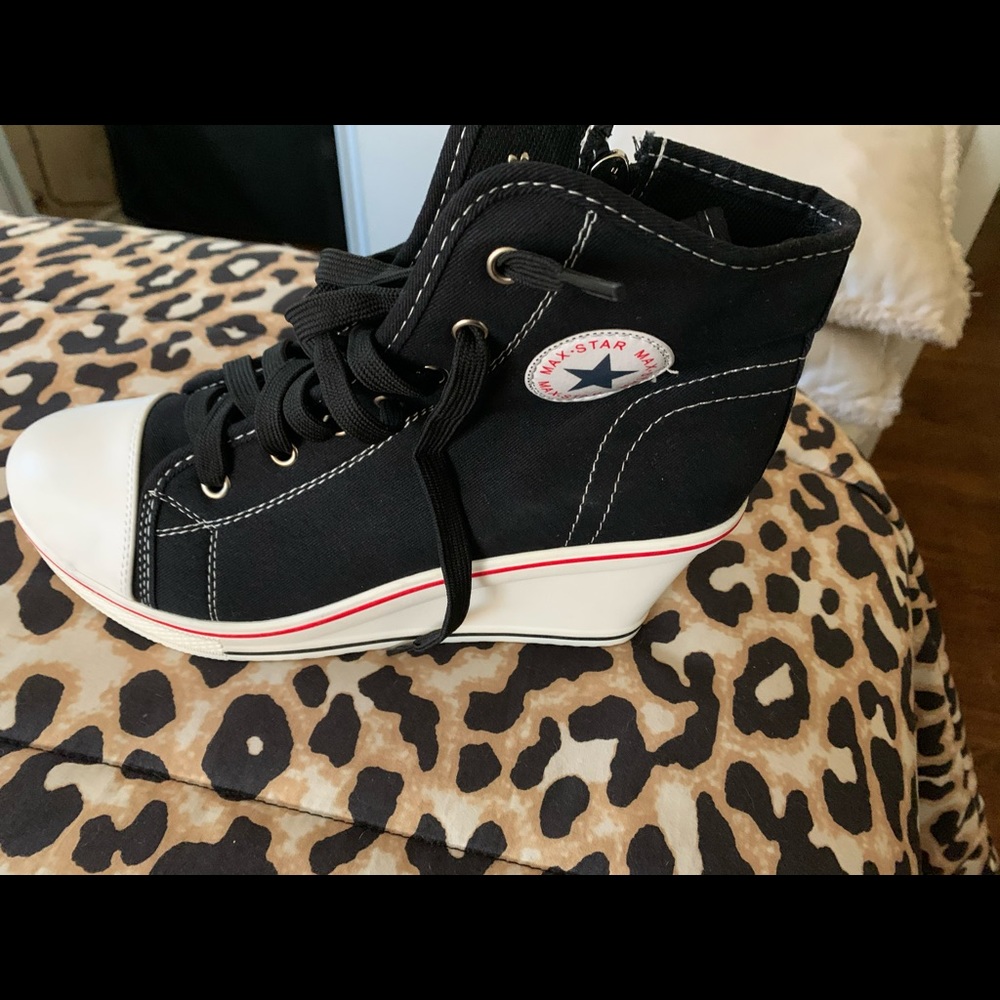 Black  and White Wedge 70’s sneakers , NWOT.